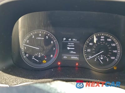 Zdjęcie 9 z 12 samochodu: 2019 HYUNDAI TUCSON SE VIN:KM8J2CA45KU920179 - miniatura