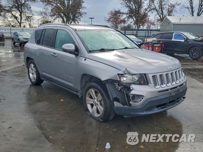 Czwarte zdjęcie samochodu z boku: 2016 JEEP COMPASS LATITUDE VIN:1C4NJCEAXGD599482 - miniatura