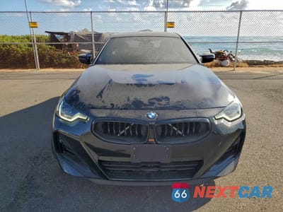 Piąte zdjęcie samochodu w środku: 2022 BMW M240XI VIN:3MW53CM02N8C78644 - miniatura