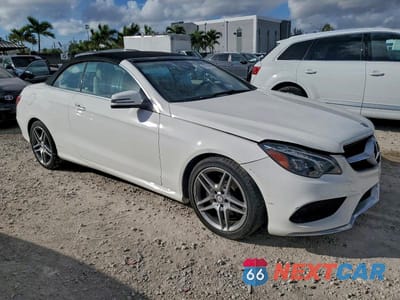 Czwarte zdjęcie samochodu z boku: 2017 MERCEDES-BENZ E 400 VIN:WDDKK6FF1HF360894 - miniatura