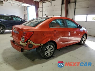 Trzecie zdjęcie samochodu z tyłu: 2012 CHEVROLET SONIC LT VIN:1G1JC5SH2C4163864 - miniatura