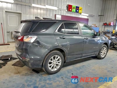 Trzecie zdjęcie samochodu z tyłu: 2021 CHEVROLET EQUINOX LT VIN:3GNAXUEVXML379858 - miniatura