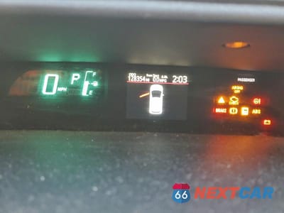 Zdjęcie 9 z 12 samochodu: 2013 TOYOTA PRIUS C VIN:JTDKDTB31D1550071 - miniatura