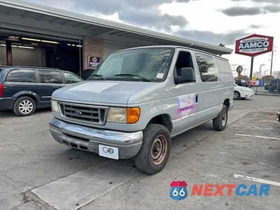 Drugie zdjęcie samochodu z przodu: 2007 FORD ECONOLINE E350 SUPER DUTY WAGON VIN:1FBNE31L07DB06585 - miniatura