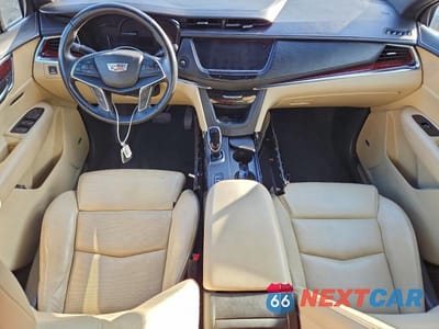 Zdjęcie 8 z 12 samochodu: 2017 CADILLAC XT5 LUXURY VIN:1GYKNDRS2HZ149761 - miniatura