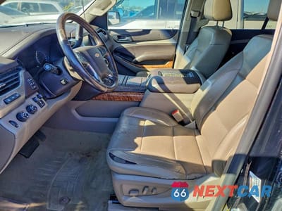 Zdjęcie 7 z 13 samochodu: 2018 CHEVROLET SUBURBAN K1500 PREMIER 4WD VIN:1GNSKJKC8JR189906 - miniatura