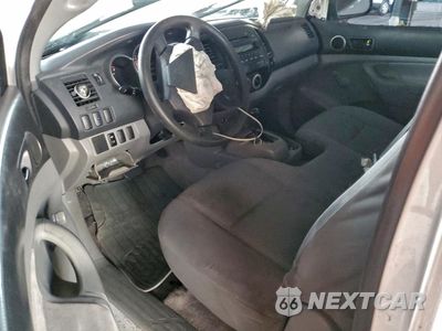 Zdjęcie 8 z 13 samochodu: 2005 TOYOTA TACOMA VIN:5TENX22N35Z024435 - miniatura
