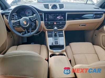 Zdjęcie 8 z 13 samochodu: 2025 PORSCHE MACAN S VIN:WP1AG2A55SLB43662 - miniatura
