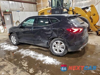 Drugie zdjęcie samochodu z przodu: 2021 CHEVROLET BLAZER 2LT VIN:3GNKBHRSXMS505264 - miniatura