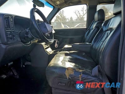 Zdjęcie 7 z 12 samochodu: 2000 CHEVROLET SILVERADO K1500 VIN:2GCEK19T2Y1205581 - miniatura