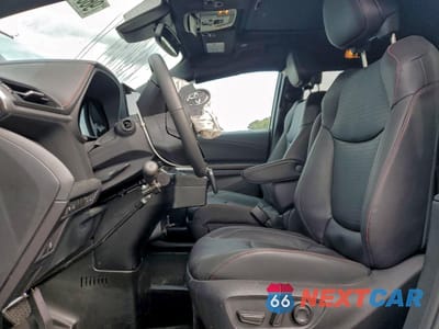 Zdjęcie 7 z 15 samochodu: 2025 TOYOTA SIENNA XSE VIN:5TDDRKEC6SS231877 - miniatura