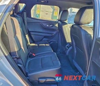 Zdjęcie 10 z 11 samochodu: 2019 CHEVROLET BLAZER PREMIER VIN:3GNKBKRS2KS689495 - miniatura