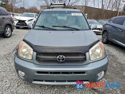 Piąte zdjęcie samochodu w środku: 2005 TOYOTA RAV4 VIN:JTEHD20V850067396 - miniatura