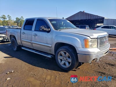 Czwarte zdjęcie samochodu z boku: 2013 GMC SIERRA C1500 SLE VIN:3GTP1VE09DG113688 - miniatura