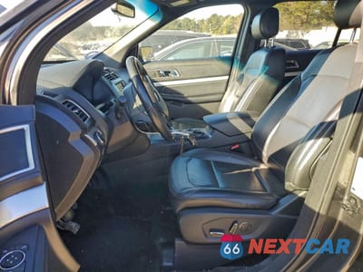 Zdjęcie 7 z 13 samochodu: 2017 FORD EXPLORER XLT VIN:1FM5K7D81HGB30330 - miniatura