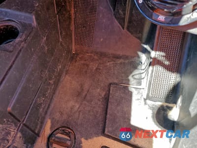 Piąte zdjęcie samochodu w środku: 2018 POLARIS RZR XP 4 1000 EPS RIDE COMMAND EDITION VIN:3NSVFK991JF416142 - miniatura