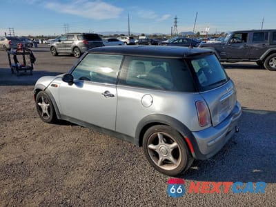 Drugie zdjęcie samochodu z przodu: 2003 MINI COOPER VIN:WMWRC33423TE19873 - miniatura