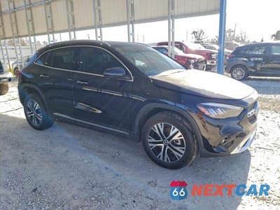Czwarte zdjęcie samochodu z boku: 2025 MERCEDES-BENZ GLA 250 4MATIC VIN:W1N4N4HB0SJ735664 - miniatura