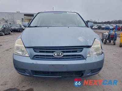 Piąte zdjęcie samochodu w środku: 2009 KIA SEDONA EX VIN:KNDMB233196296959 - miniatura
