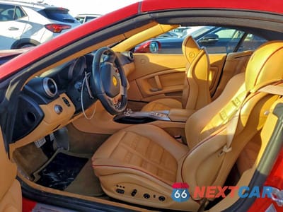 Zdjęcie 7 z 11 samochodu: 2014 FERRARI CALIFORNIA VIN:ZFF65TJA8E0199425 - miniatura