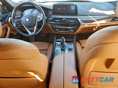 Zdjęcie 8 z 11 samochodu: 2020 BMW 530 XI VIN:WBAJR7C00LBP96348 - miniatura