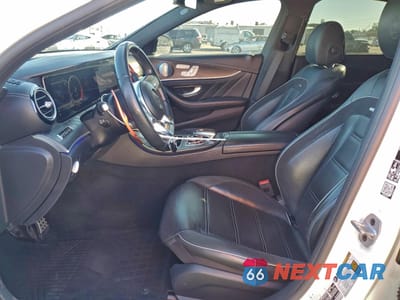 Zdjęcie 7 z 13 samochodu: 2019 MERCEDES-BENZ E 63 AMG-S 4MATIC VIN:WDDZF8KB5KA521396 - miniatura