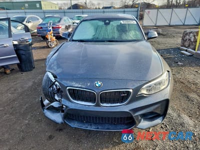 Piąte zdjęcie samochodu w środku: 2016 BMW M2 VIN:WBS1H9C54GV786237 - miniatura