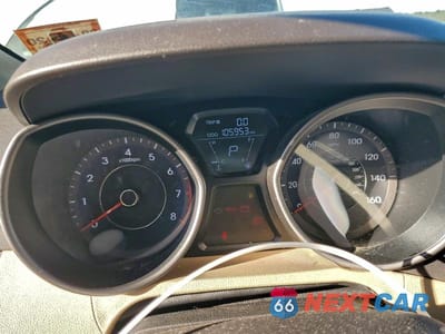Zdjęcie 9 z 12 samochodu: 2011 HYUNDAI ELANTRA VIN:5NPDH4AE7BH029948 - miniatura