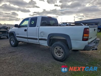 Drugie zdjęcie samochodu z przodu: 2002 CHEVROLET SILVERADO C2500 HEAVY DUTY VIN:1GCHC29U02E236715 - miniatura