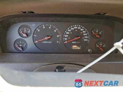 Zdjęcie 9 z 14 samochodu: 2000 JEEP GRAND CHEROKEE LAREDO VIN:1J4G248S0YC367975 - miniatura