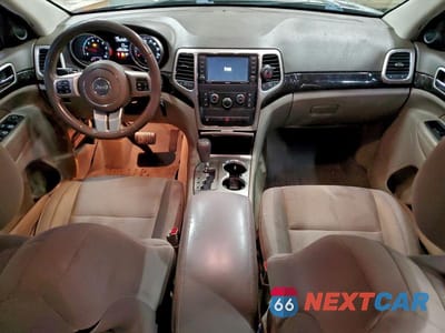 Zdjęcie 8 z 13 samochodu: 2012 JEEP GRAND CHEROKEE LAREDO VIN:1C4RJFAG8CC343323 - miniatura