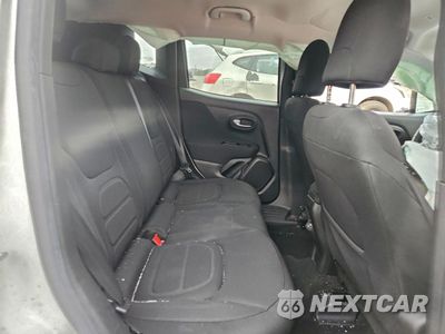 Zdjęcie 10 z 15 samochodu: 2019 JEEP RENEGADE LATITUDE VIN:ZACNJABB0KPK89933 - miniatura