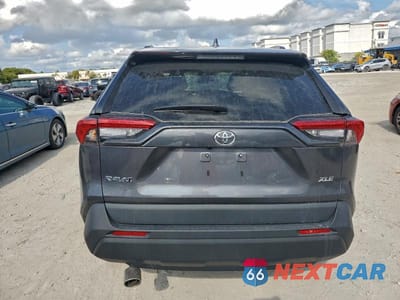 Zdjęcie 6 z 11 samochodu: 2022 TOYOTA RAV4 XLE VIN:2T3W1RFV1NC213297 - miniatura