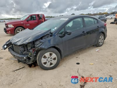 2017 KIA FORTE LX 3KPFK4A74HE158321 - główne zdjęcie licytacji z USA - miniatura