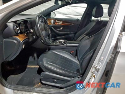 Zdjęcie 7 z 11 samochodu: 2017 MERCEDES-BENZ E 300 4MATIC VIN:WDDZF4KB6HA108596 - miniatura