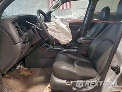 Zdjęcie 7 z 14 samochodu: 2005 MAZDA TRIBUTE S VIN:4F2CZ06125KM28733 - miniatura