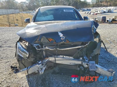 Piąte zdjęcie samochodu w środku: 2021 MERCEDES-BENZ GLC COUPE 300 4MATIC VIN:W1N0J8EB4MF898085 - miniatura