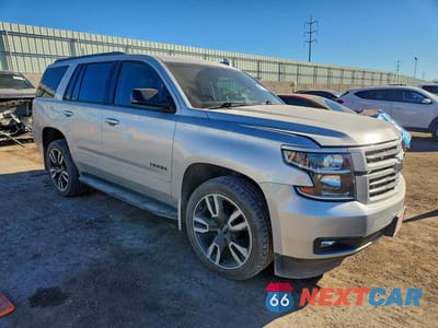 Czwarte zdjęcie samochodu z boku: 2018 CHEVROLET TAHOE K1500 PREMIER VIN:1GNSKCKJ8JR359871 - miniatura
