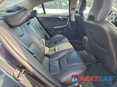 Zdjęcie 10 z 12 samochodu: 2013 VOLVO S60 T6 VIN:YV1902FH9D2173729 - miniatura