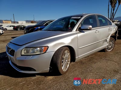 2010 VOLVO S40 2.4I YV1382MS4A2495381 - główne zdjęcie licytacji z USA - miniatura
