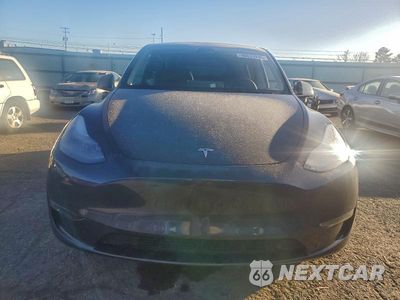 Piąte zdjęcie samochodu w środku: 2024 TESLA MODEL Y VIN:7SAYGDEE6RA223670 - miniatura