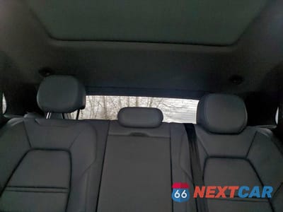 Zdjęcie 10 z 14 samochodu: 2021 PORSCHE CAYENNE VIN:WP1AA2AY2MDA05912 - miniatura