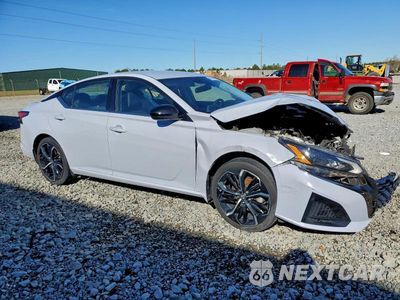 Czwarte zdjęcie samochodu z boku: 2024 NISSAN ALTIMA SR VIN:1N4BL4CV0RN325249 - miniatura