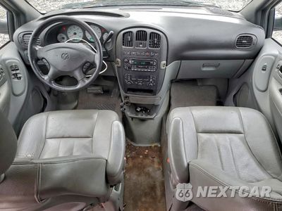 Zdjęcie 8 z 13 samochodu: 2004 DODGE GRAND CARAVAN SXT VIN:2D4GP44L14R615824 - miniatura