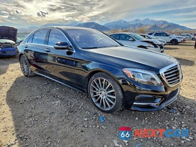 Czwarte zdjęcie samochodu z boku: 2017 MERCEDES-BENZ S 550 4MATIC VIN:WDDUG8FB3HA316072 - miniatura