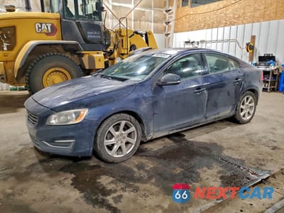 2015 VOLVO S60 YV126MFJ6F2367832 - główne zdjęcie licytacji z USA - miniatura