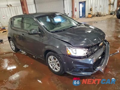 Czwarte zdjęcie samochodu z boku: 2020 CHEVROLET SONIC VIN:1G1JG6SB7L4116321 - miniatura