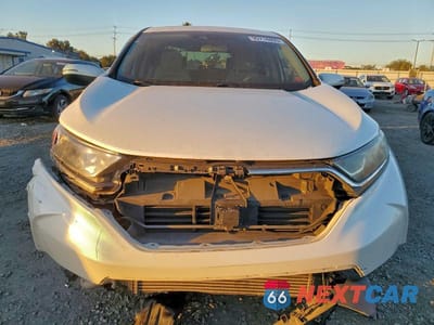 Piąte zdjęcie samochodu w środku: 2018 HONDA CR-V EX VIN:2HKRW1H53JH521150 - miniatura