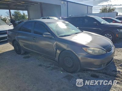 Czwarte zdjęcie samochodu z boku: 2006 TOYOTA CAMRY LE VIN:4T1BE32K06U642791 - miniatura
