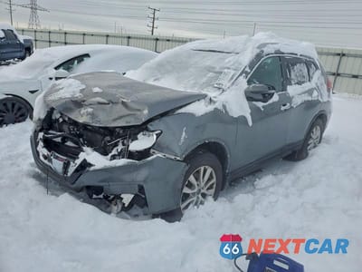 2017 NISS ROGUE SV 5N1AT2MT0HC885799 - główne zdjęcie licytacji z USA - miniatura